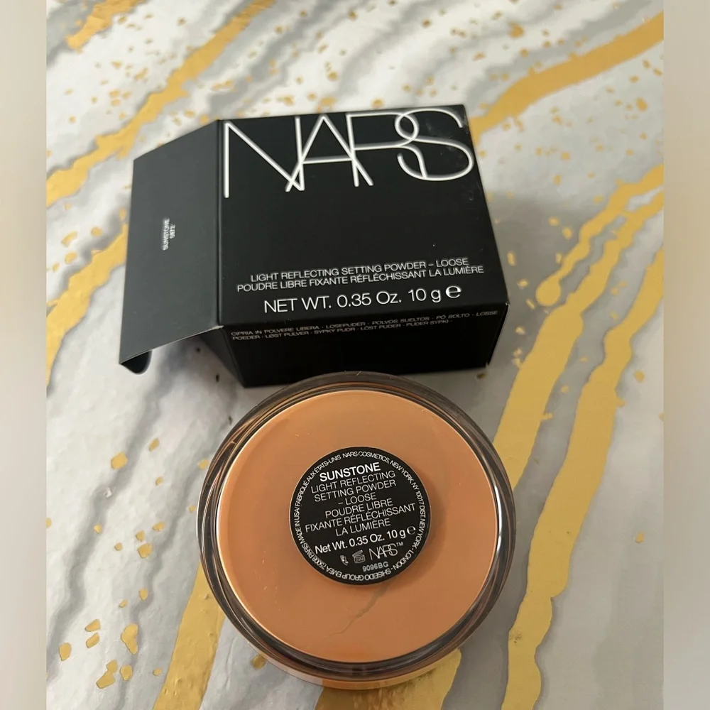 NARS light reflecting setting powder- loose SUNSTONE 5872 brand new in the box